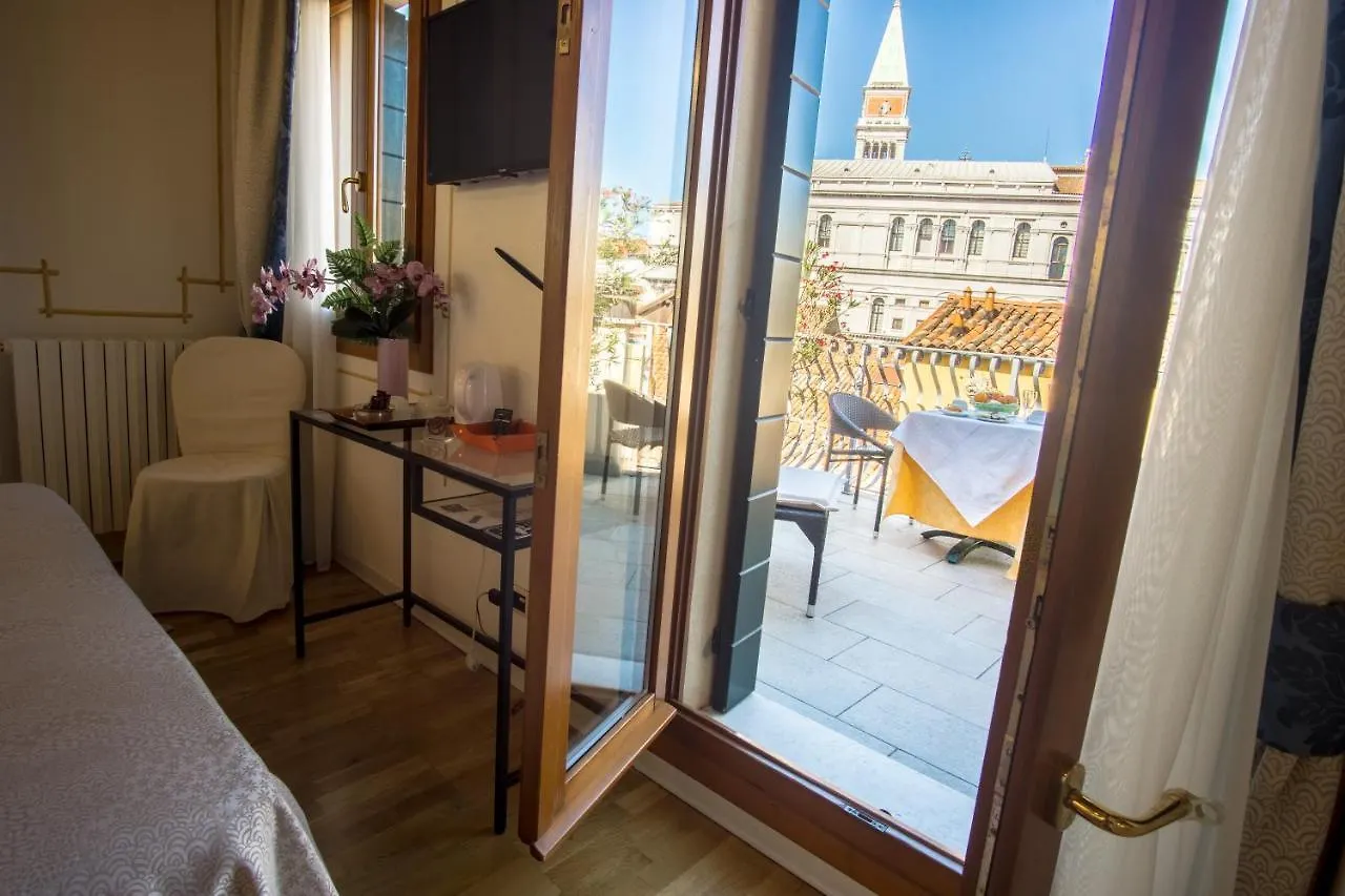 Hotel Antigo Trovatore Venice