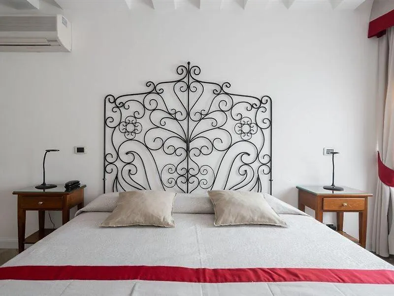 Hotel Antigo Trovatore Venise