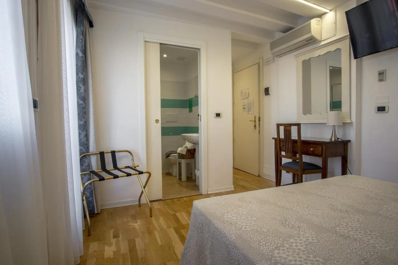 Hotel Antigo Trovatore Venise