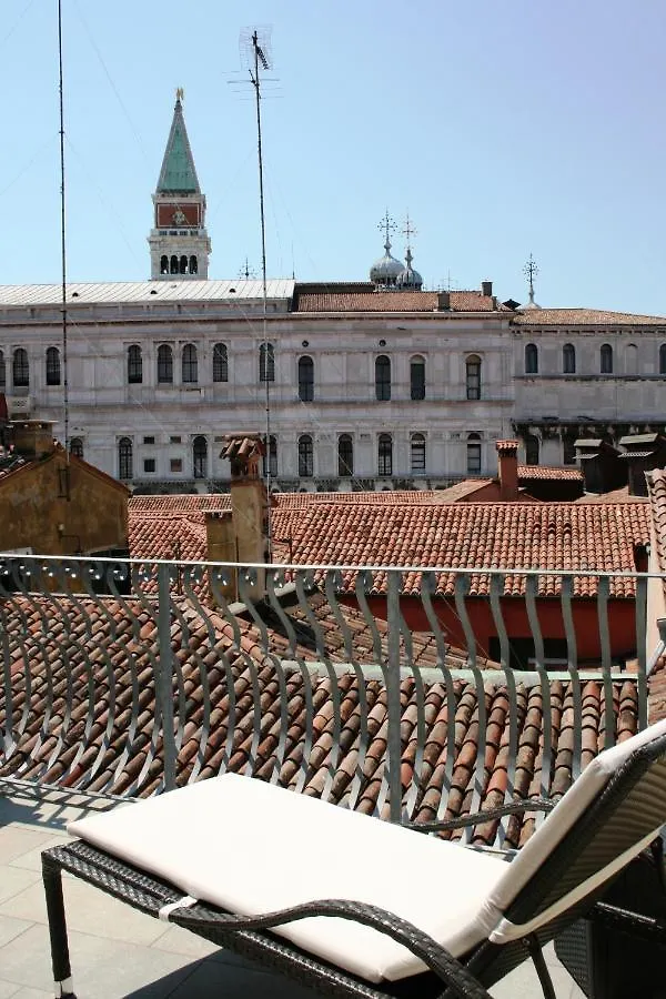 Hotel Antigo Trovatore Venise