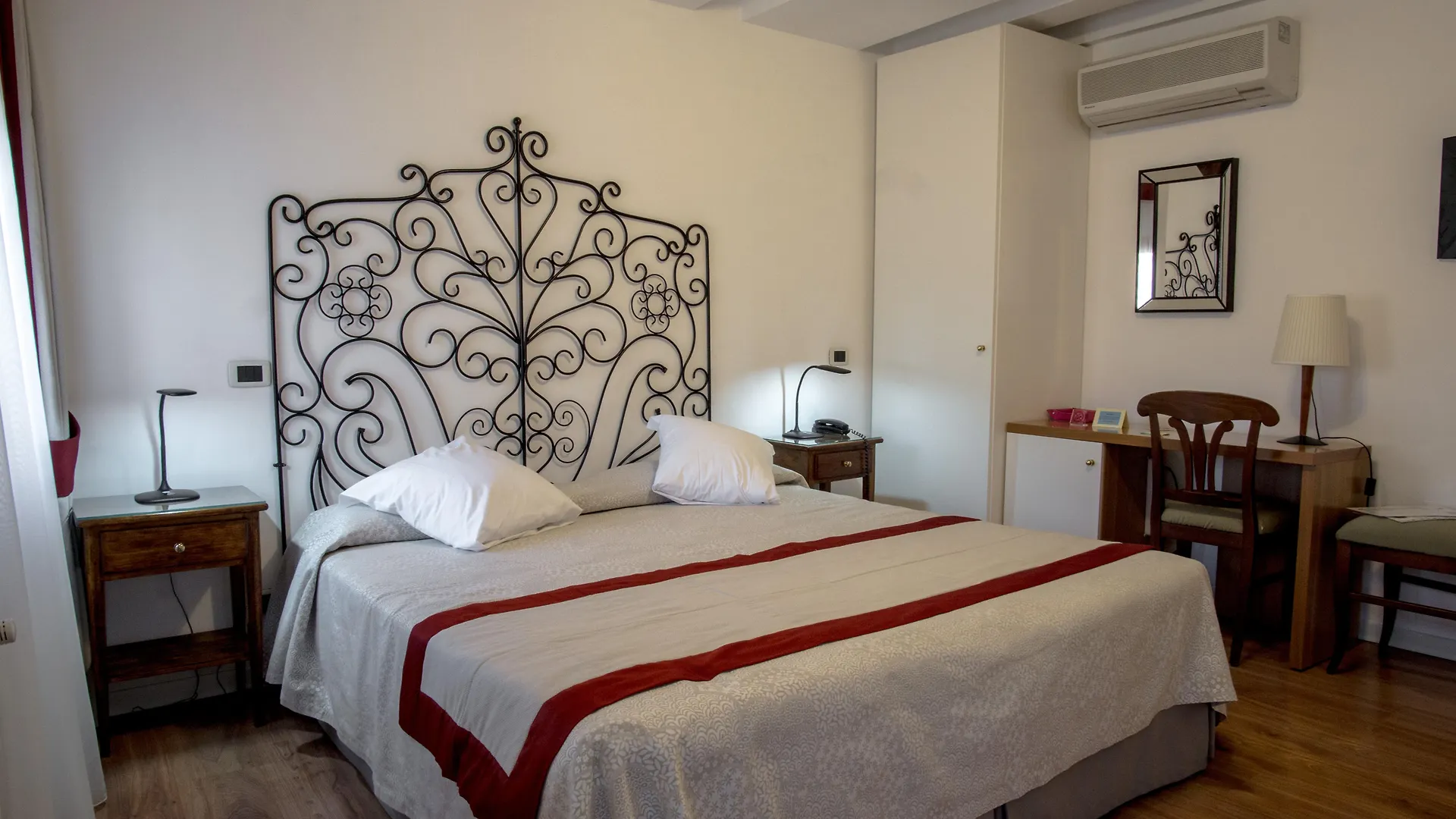 Hotel Antigo Trovatore Venise